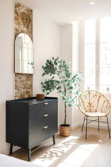 A/c & Balneo In Of Carre D'or #renovated * Nizza
