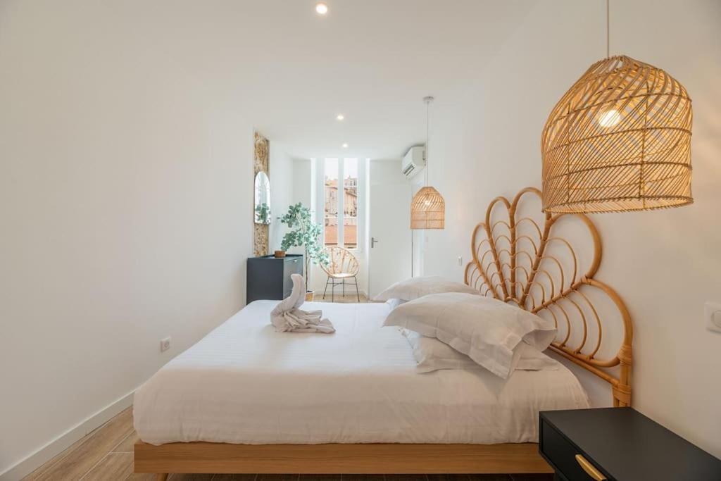 A/c & Balneo In Of Carre D'or #renovated Appartamento